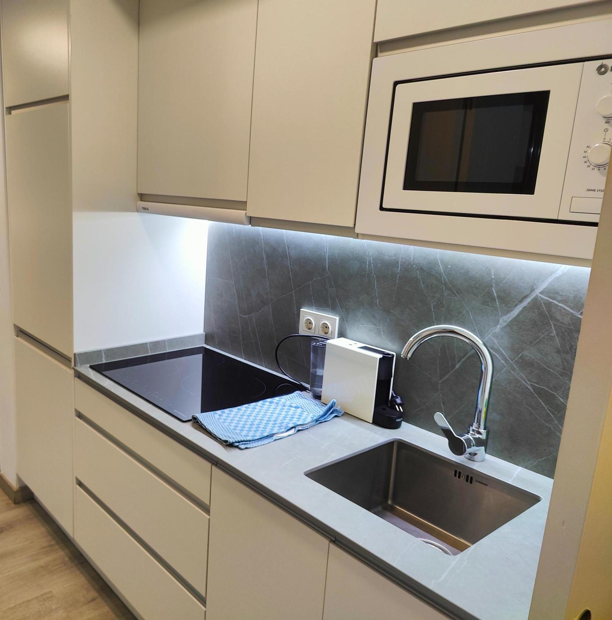 Exclusive Quietness In The Heart Of Madrid With Public Parking, Breakfast, 2 Bathrooms Exterior photo