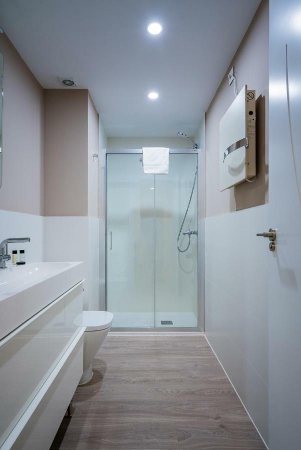 Exclusive Quietness In The Heart Of Madrid With Public Parking, Breakfast, 2 Bathrooms Exterior photo